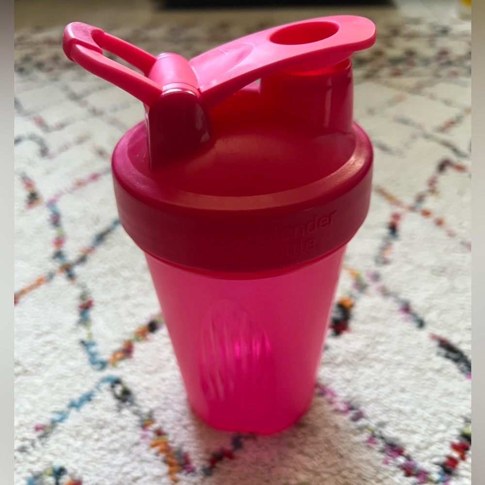 20 oz Pink Blender Bottle